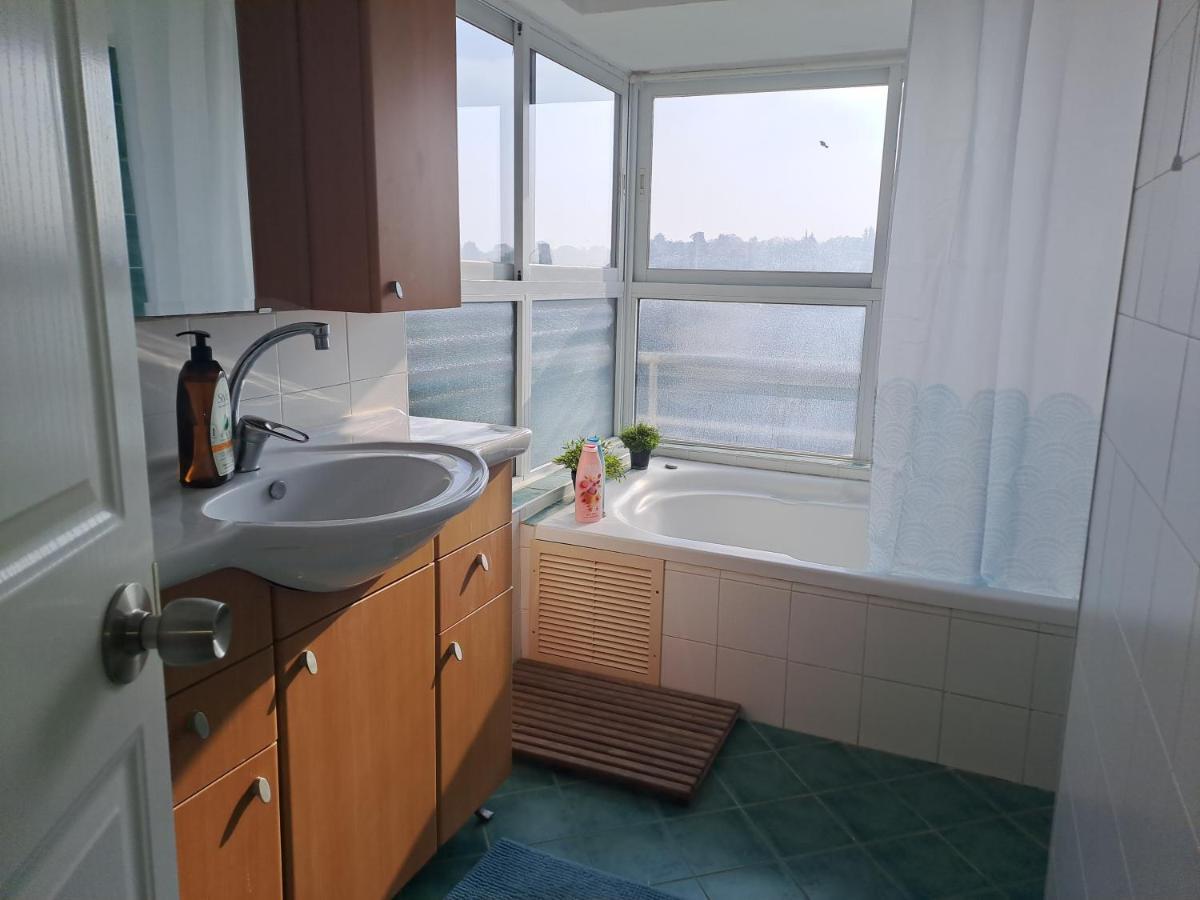 Galilean Villa With Jacuzzi Qiryat Amal Ngoại thất bức ảnh